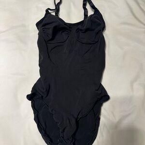 L/XL Skims Shapewear Bodysuit